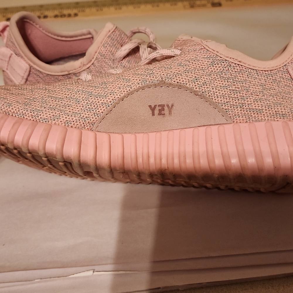 Addidas yeezy - Picture 7 of 7